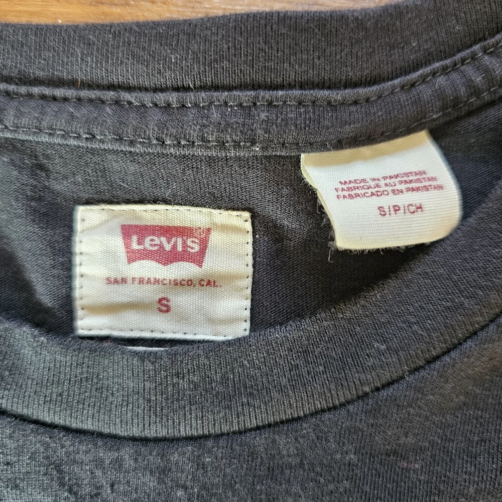 Levi's Black Cotton Pocket T Shirt Minion Weirdo Size S